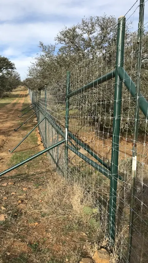 Game fencing green posts