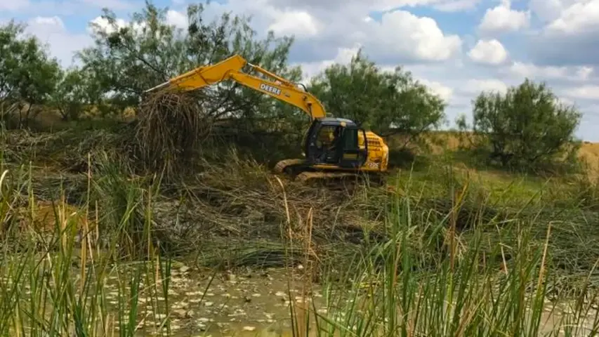 Land Clearing in Kingsland, Texas